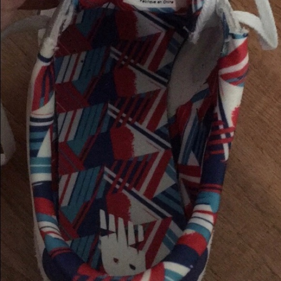 Women’s New Balance 410 Sneakers/Shoes - Picture 7 of 8